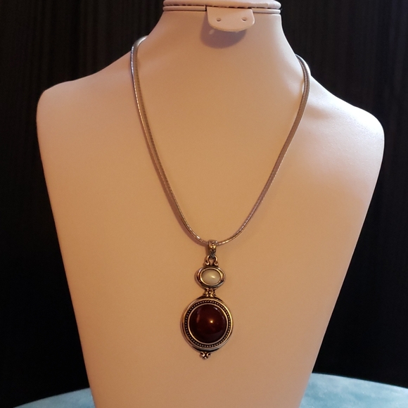 Necklace pendant, chain not included - Picture 1 of 2